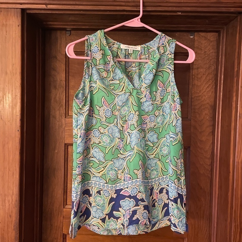 Rose & Olive EUC Sleeveless Paisley Floral V Neck Tunic Tank Size xs